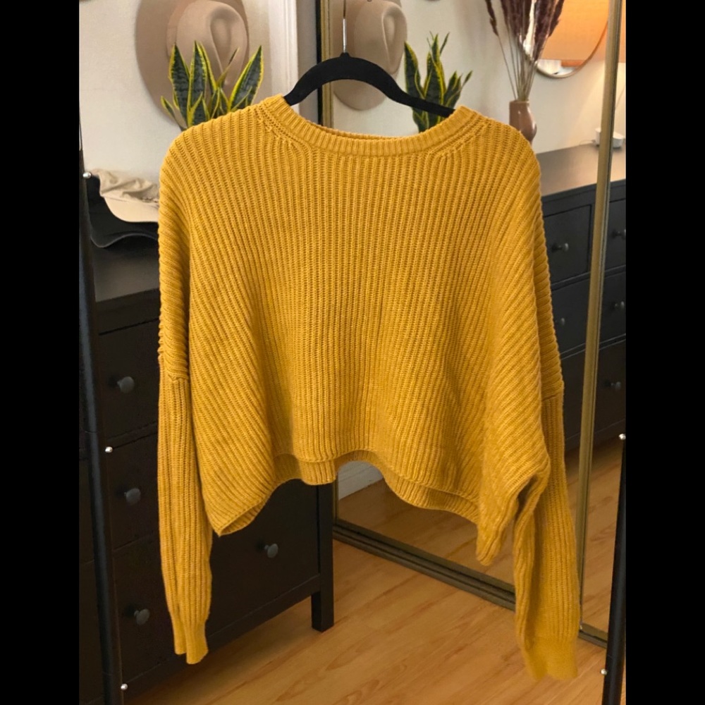 crop sweater - Cotton Candy LA